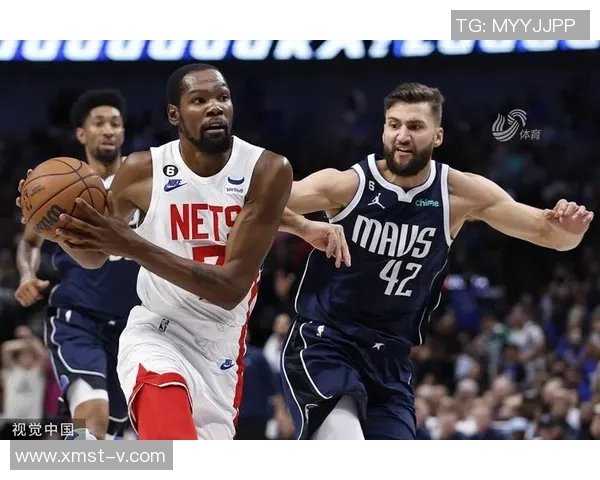 独行侠与篮网激战正酣谁能在这场对决中笑到最后